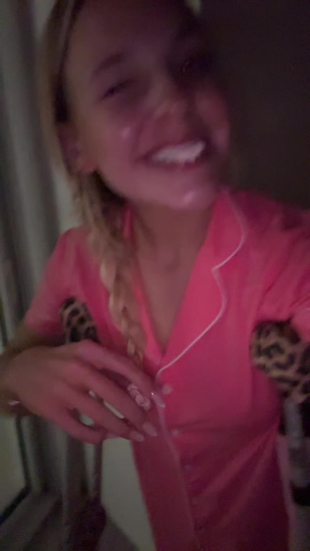 @LYZABROOKS