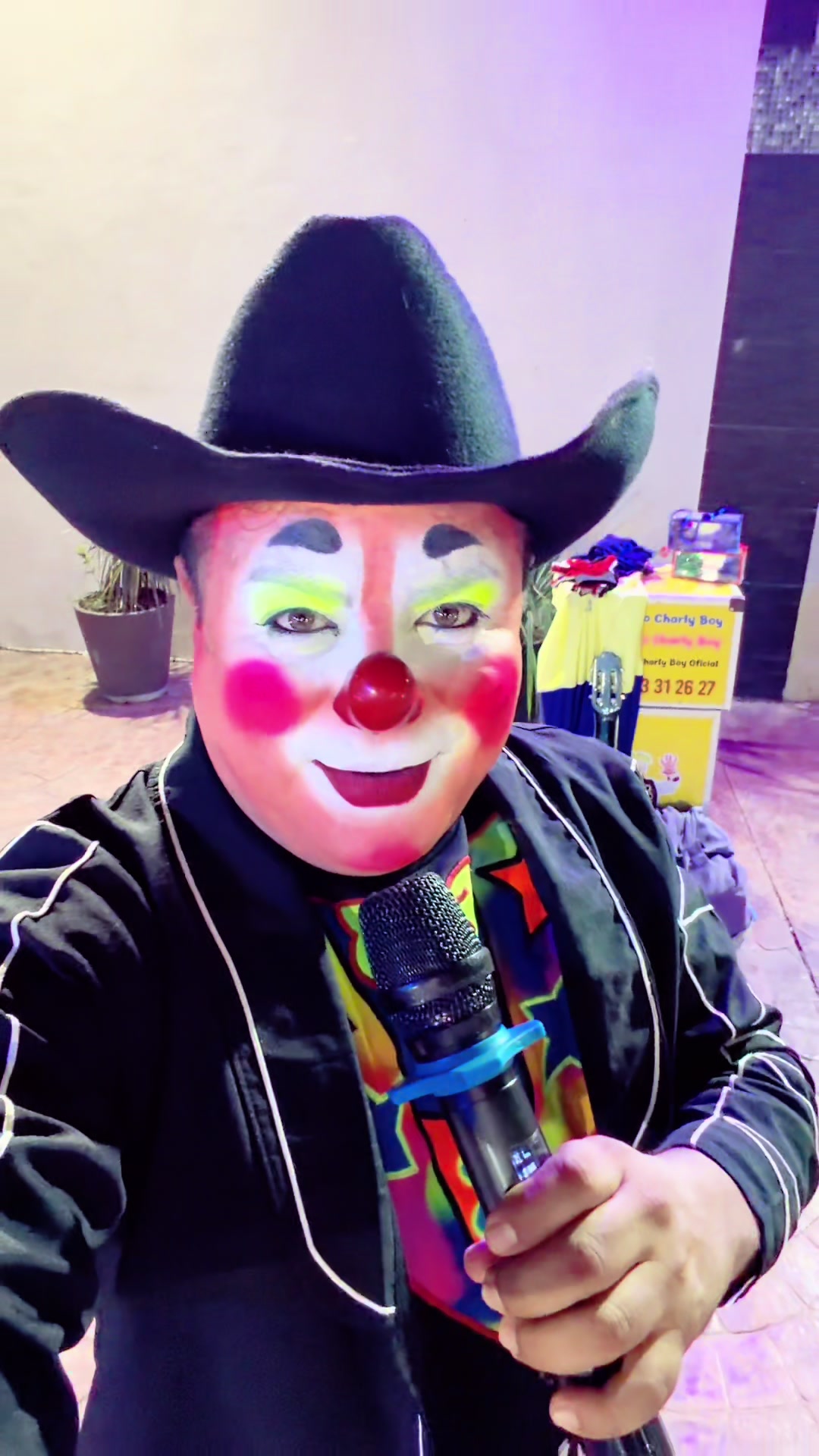 @PAYASO CHARLY BOY