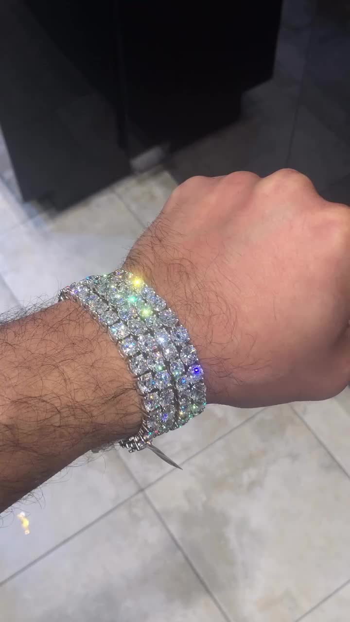 @MoissaniteWatchesDIAN