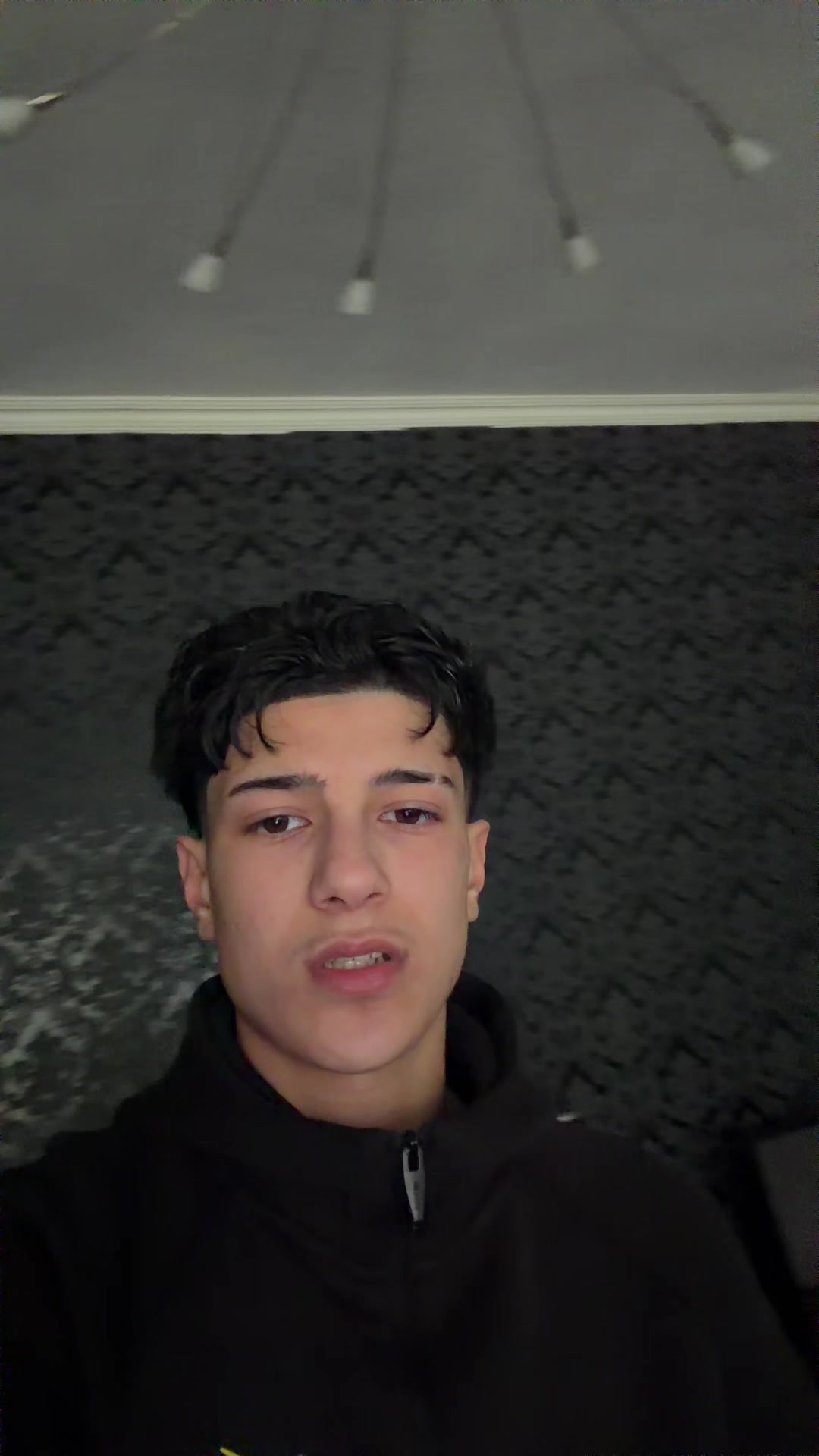 @Adnan🍫🍫
