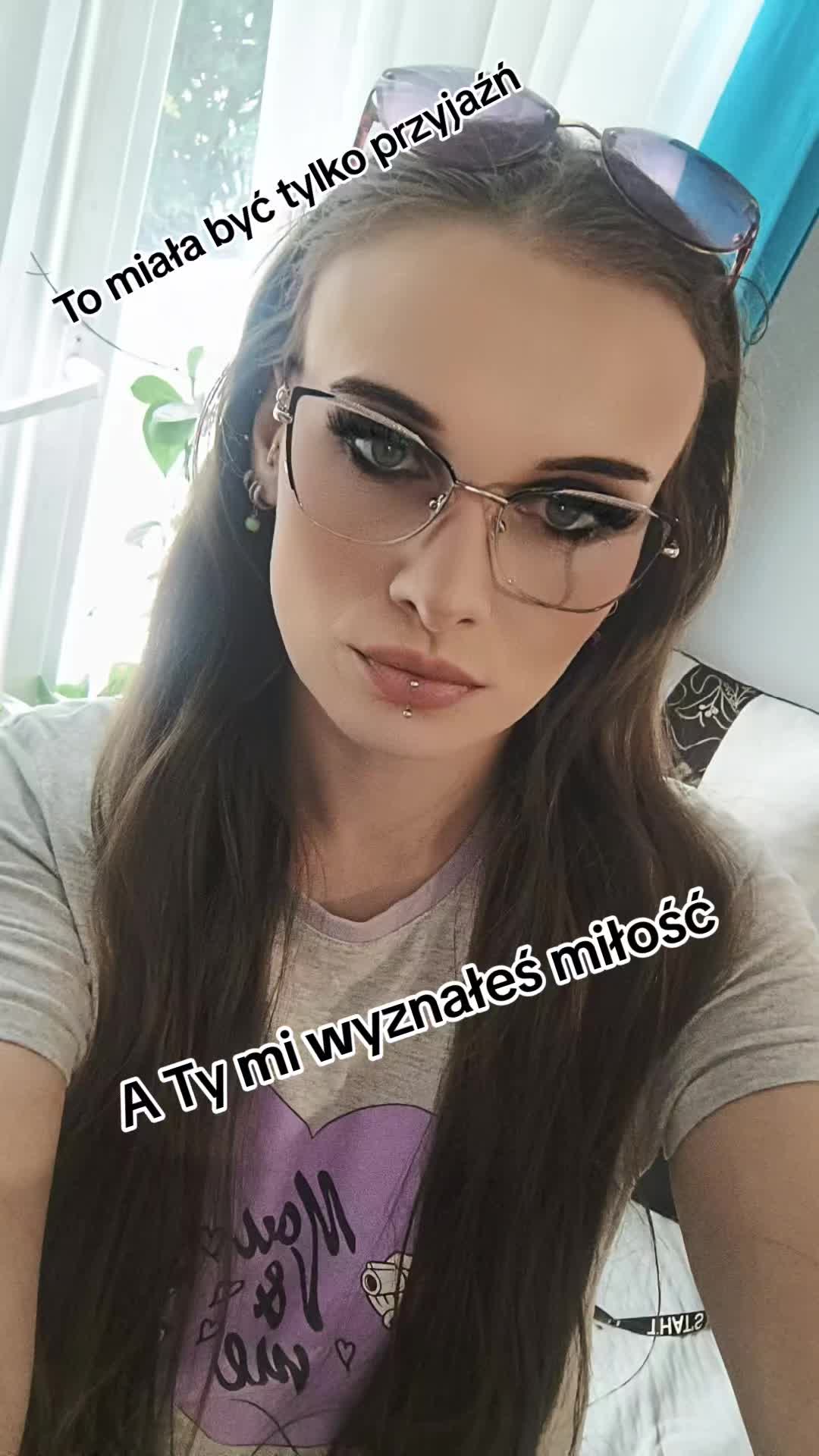 @Katrina