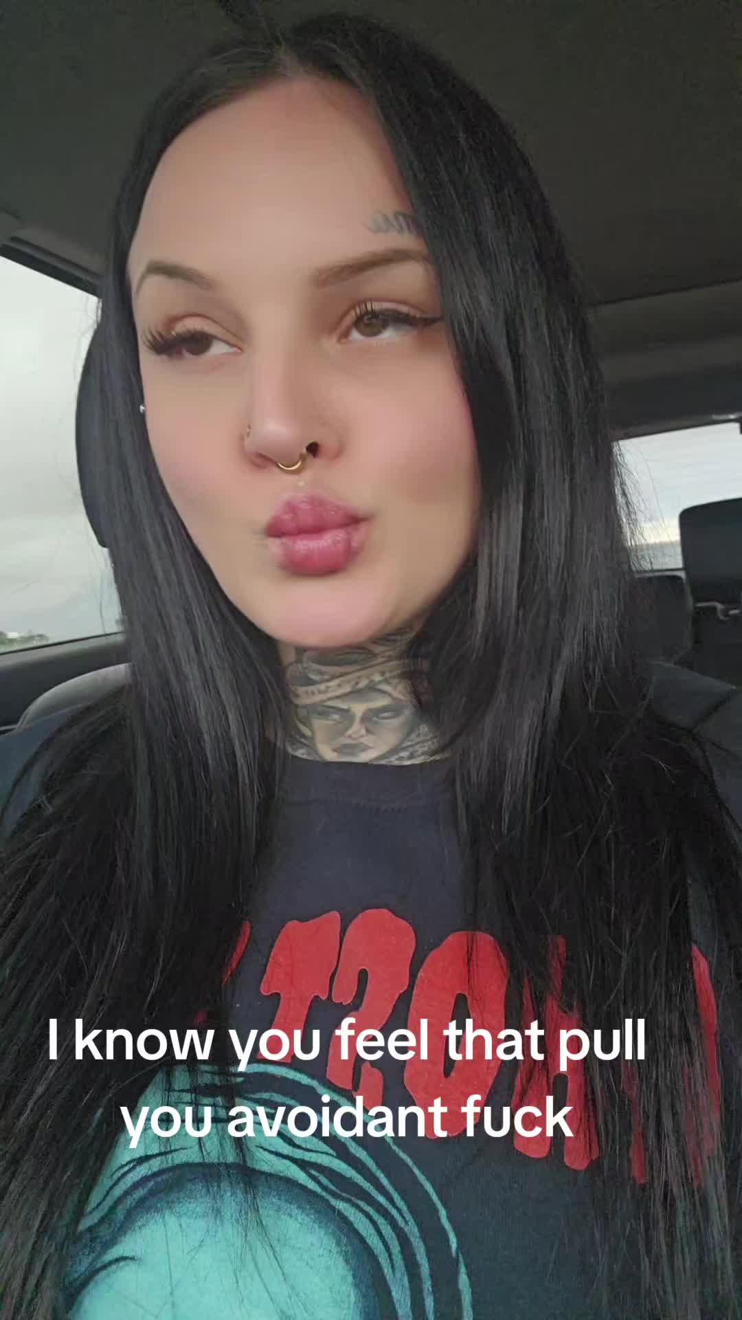 @Amber_pokesholes