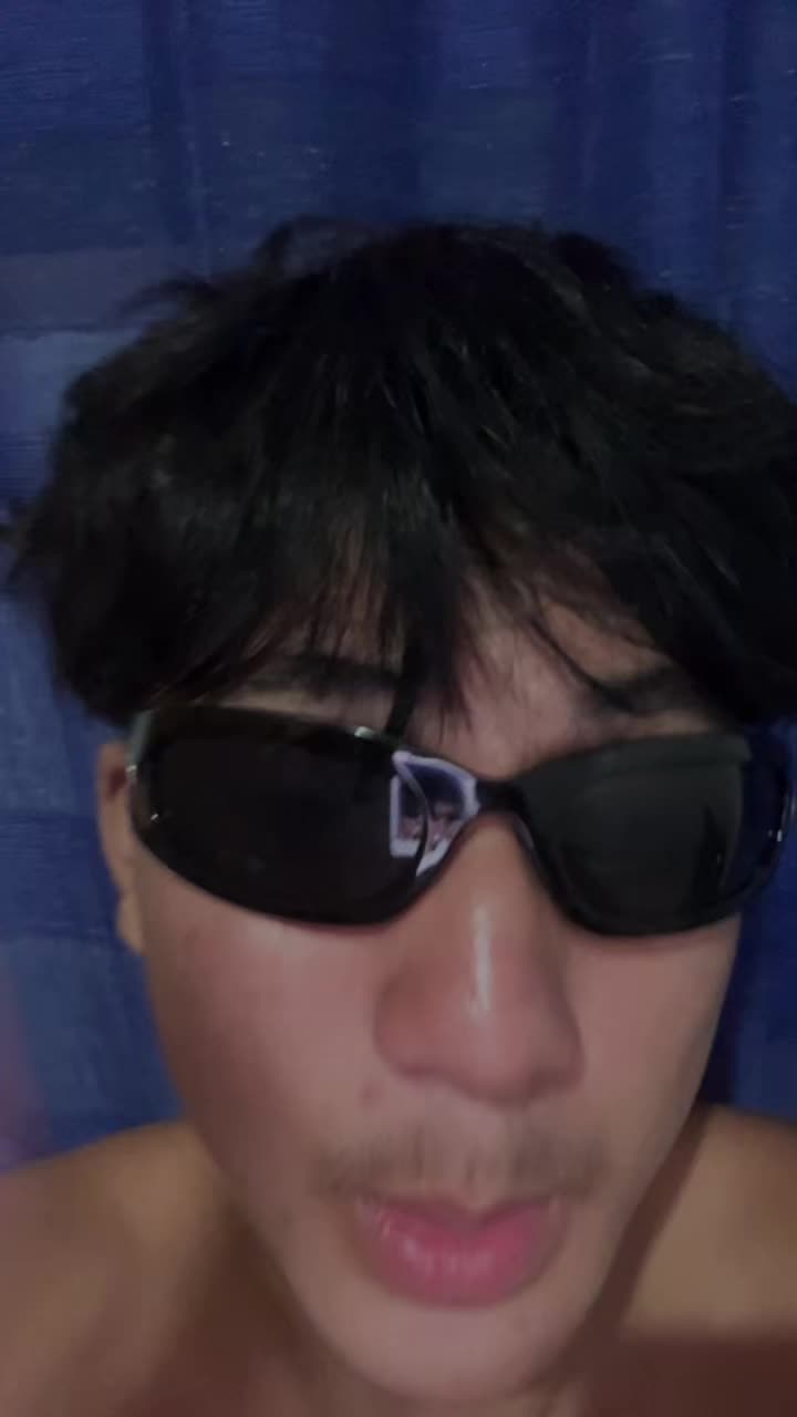 @👻