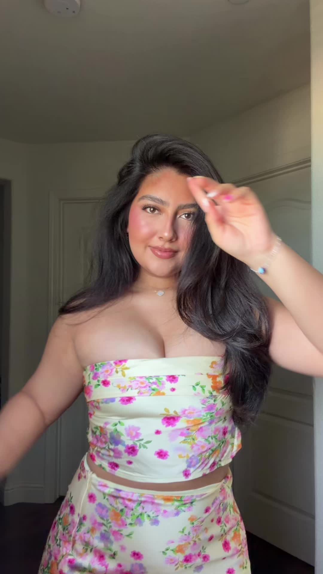 @daniela
