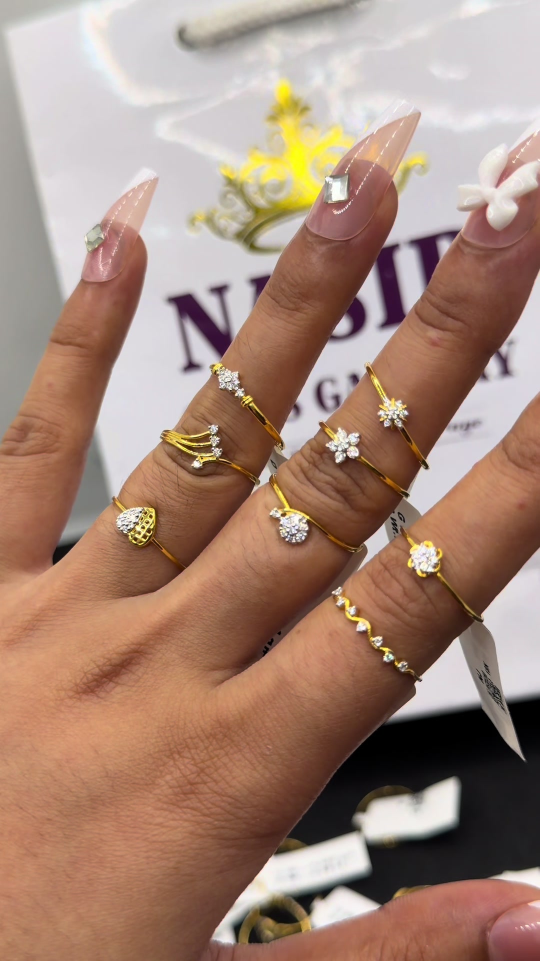 @Nasir Gems Gallery & Diamond
