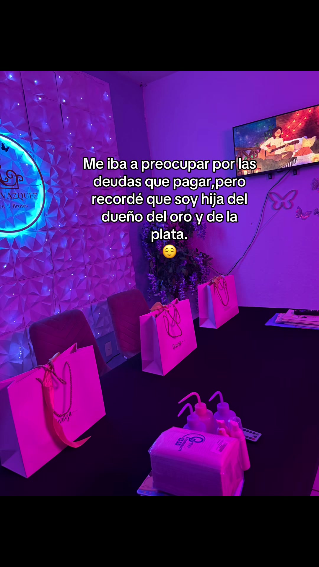 @🦋Loore Vazquez🦋