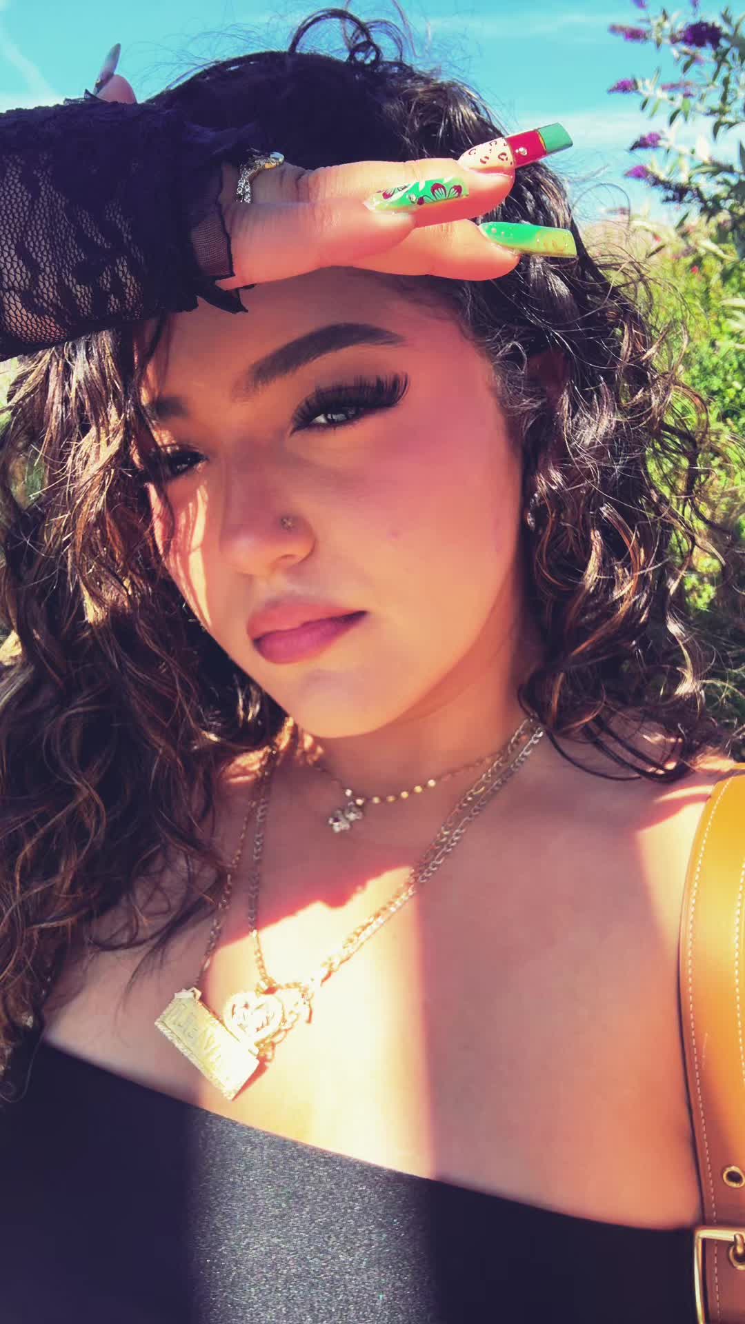 @🍸