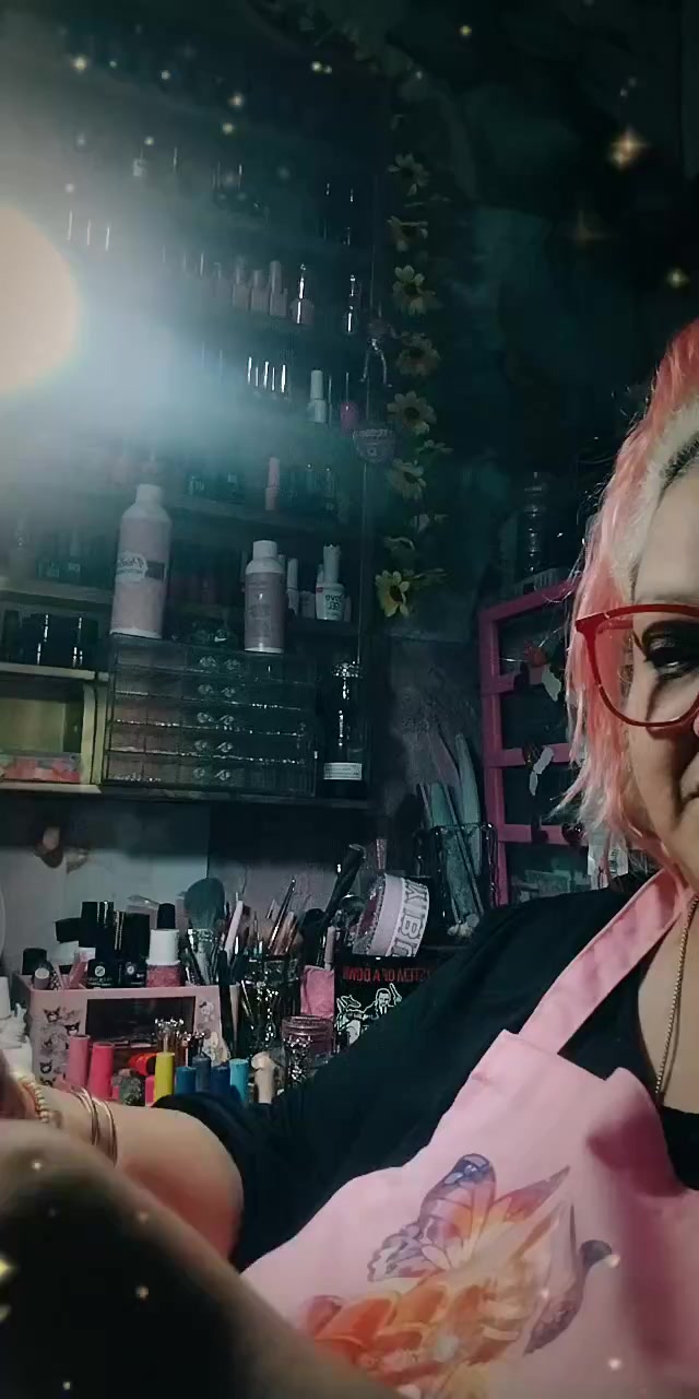 @NinaBarracudaUñas y Pestañas