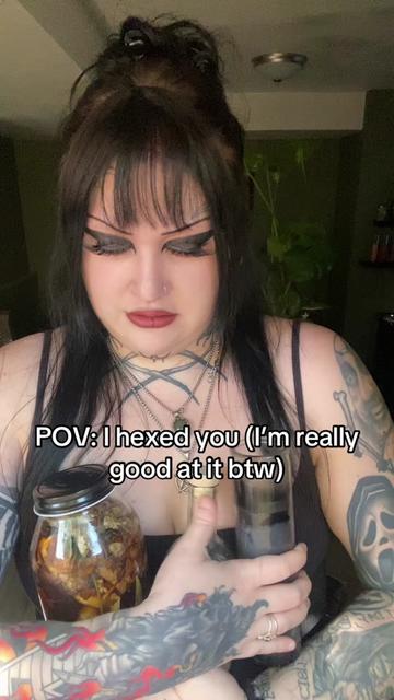 @Kel 🖤🕸️