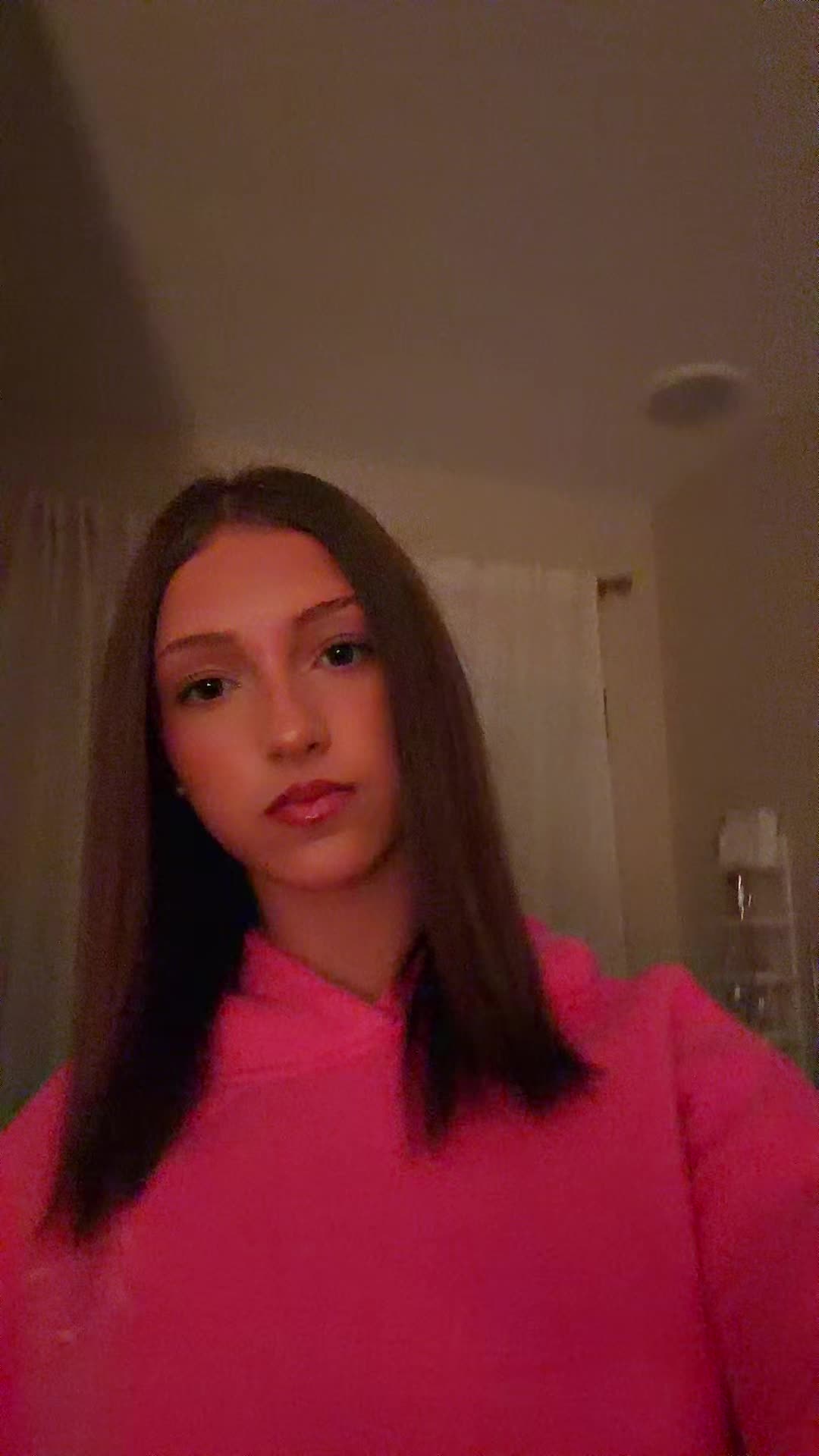 @veronicas.pr1v