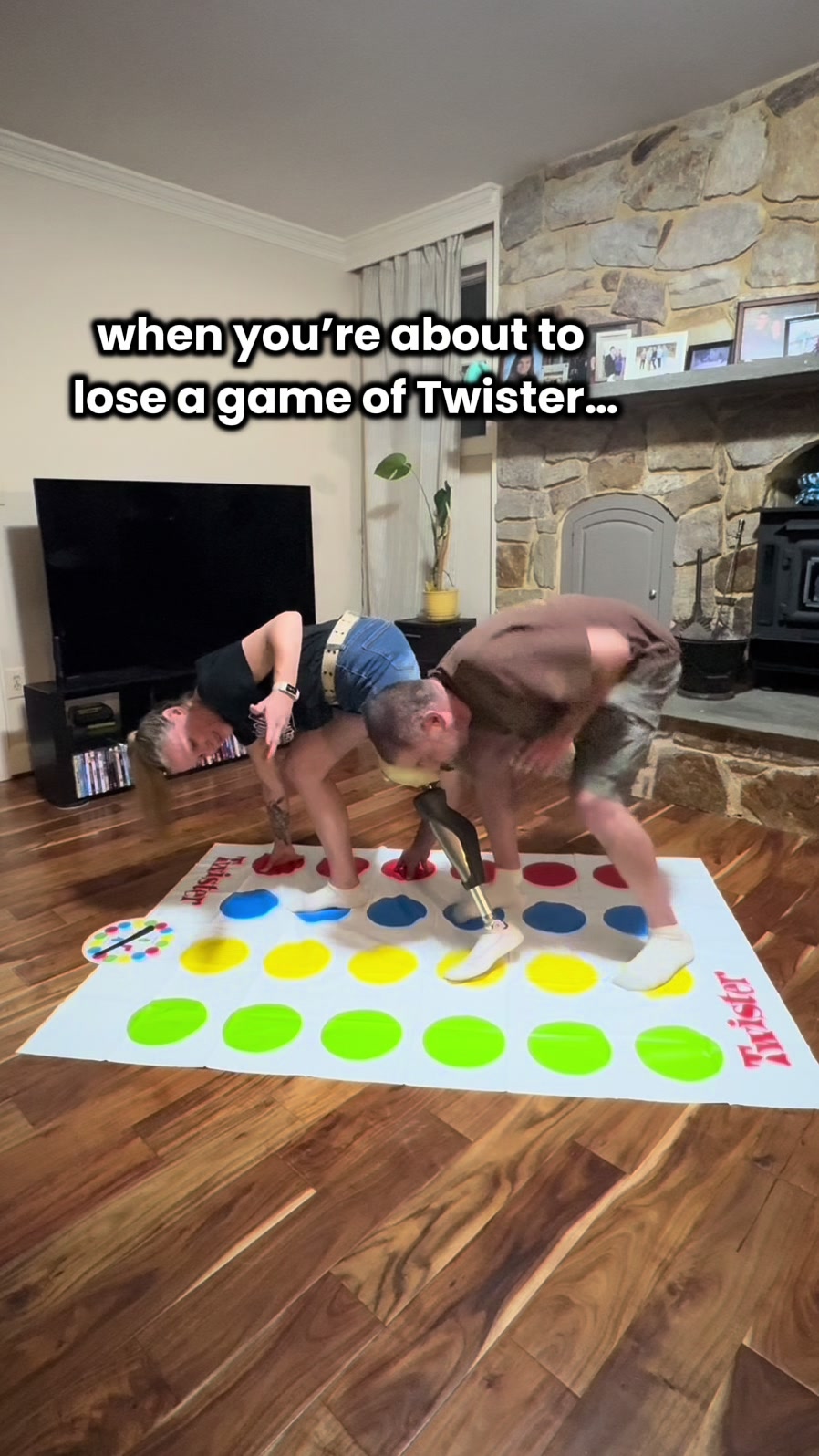 @pawsandamptics