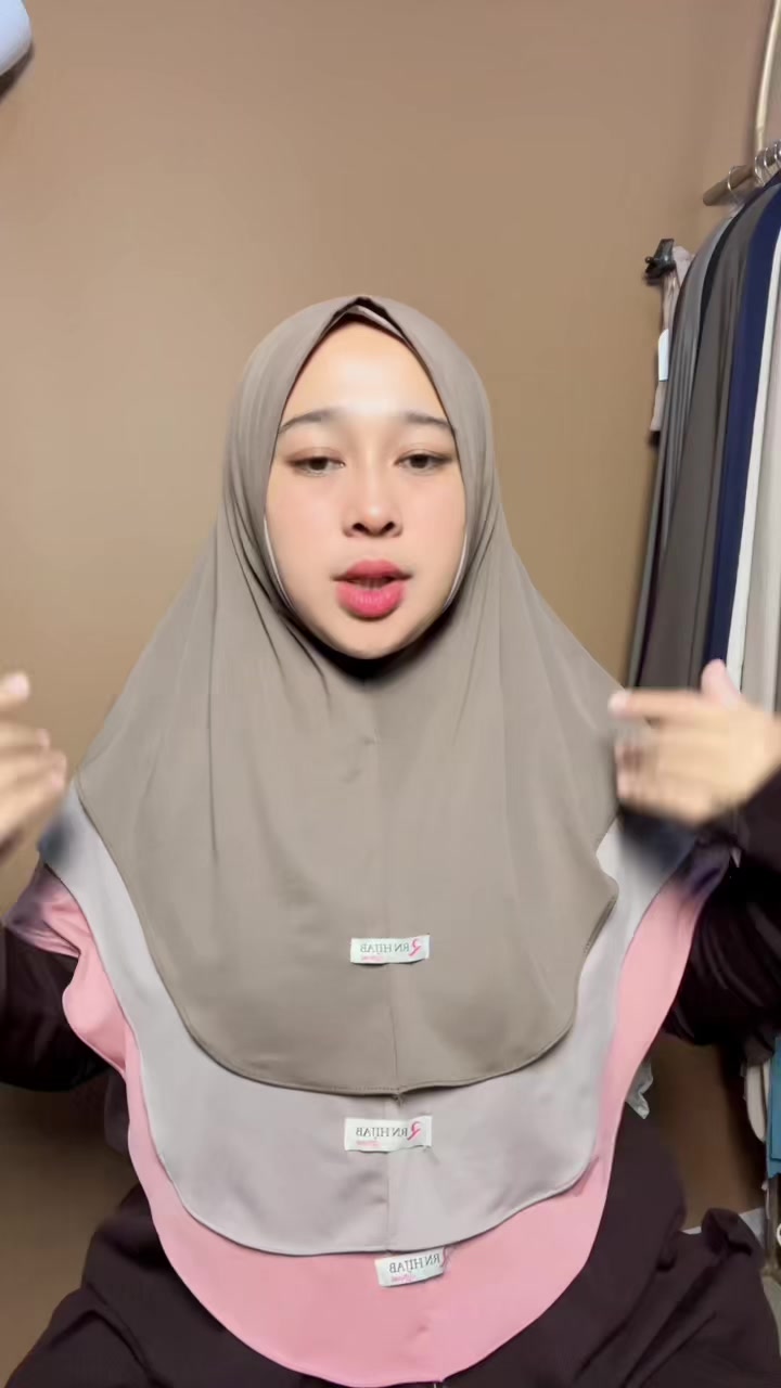 @Dania1406🎀