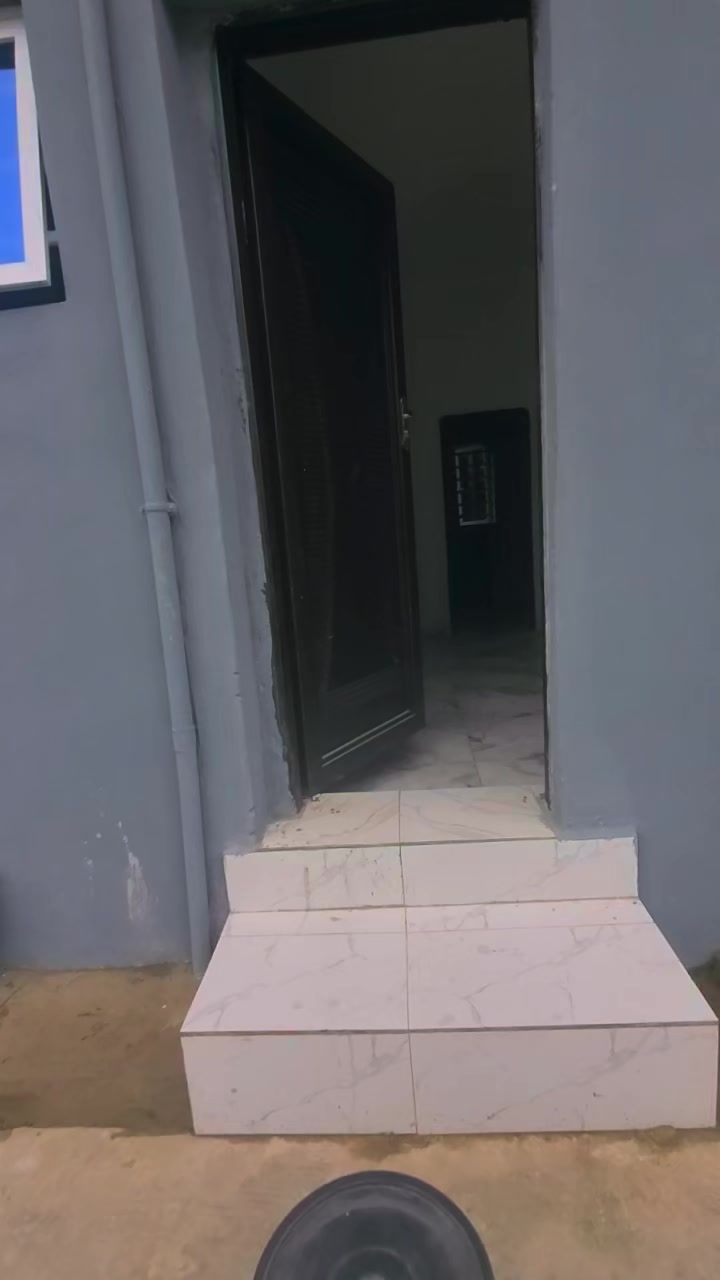 @BRAVESCARCE PROPERTY LIMITED