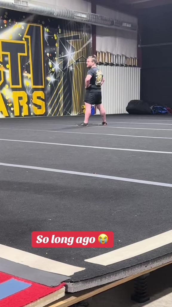 @savycheertoo