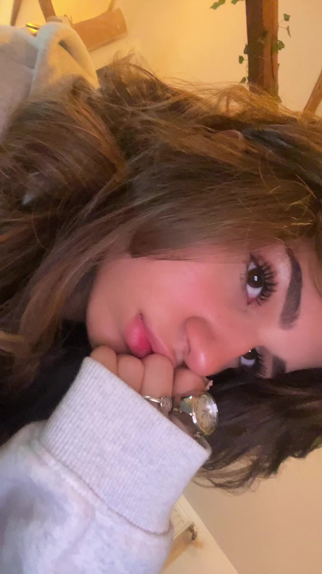 @M@thild&euro;🦊