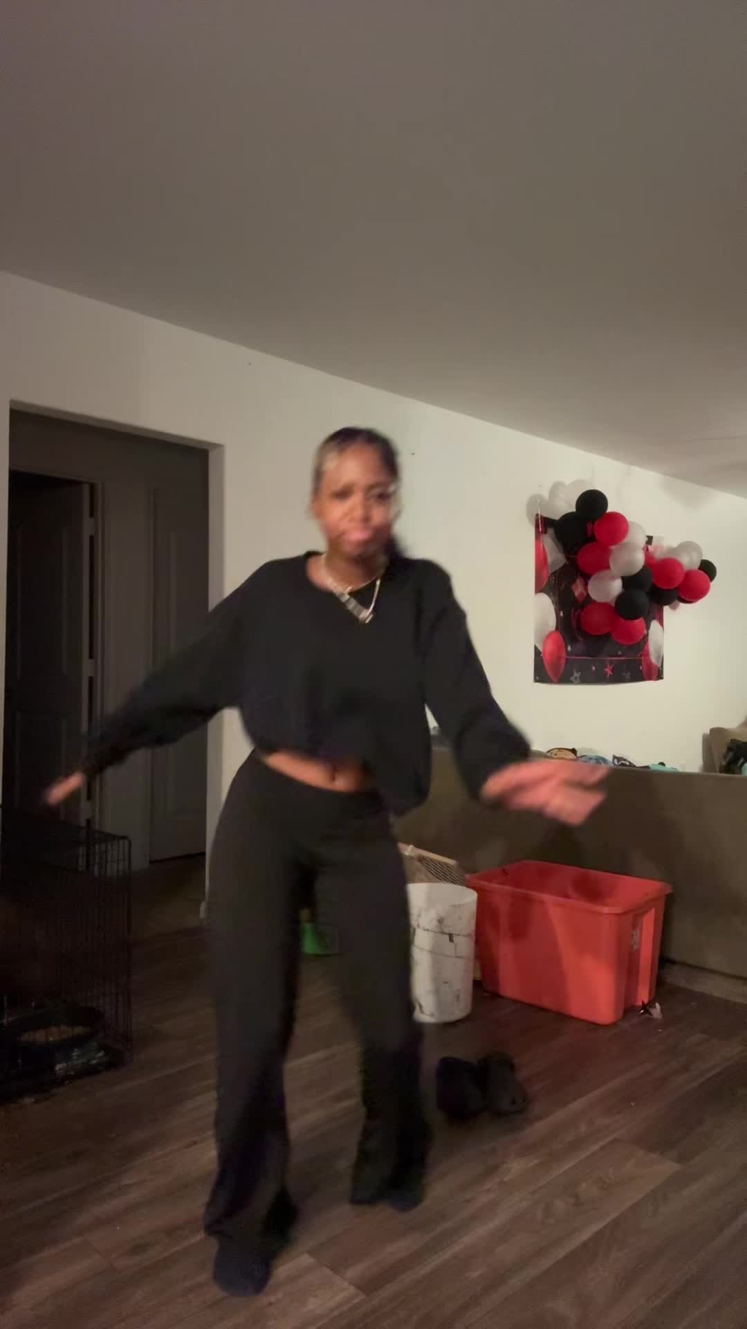 @¿ᴛᴏɴɪ?