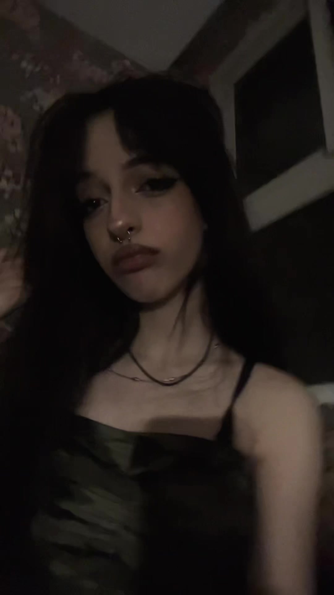 @Black hair ho ᶻ 𝗓 𐰁