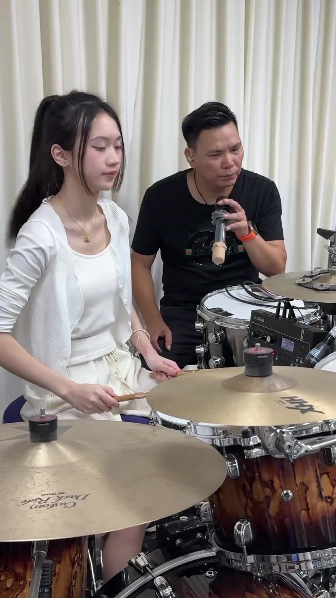 @微妮儿