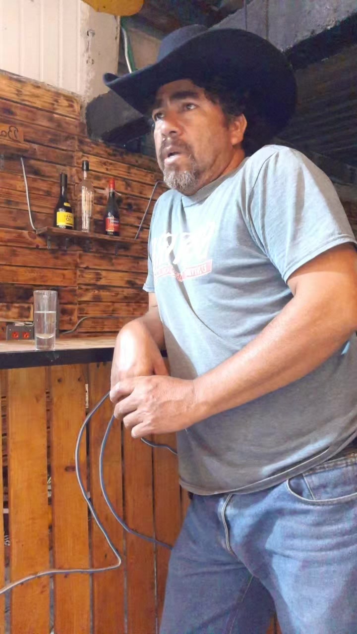 @ferchis.  ( el copi&oacute;n).