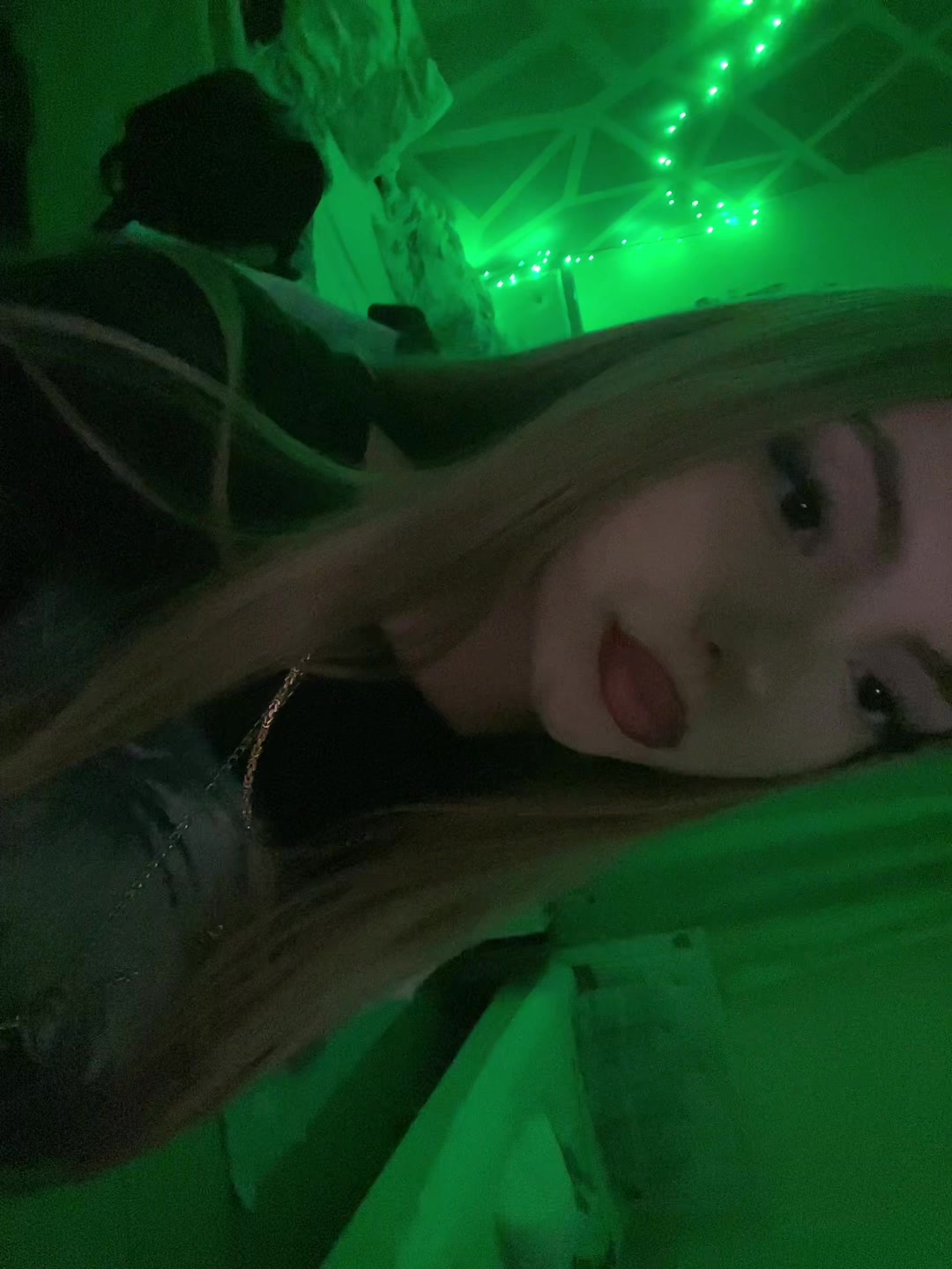 @In🧝🏼&zwj;♀️