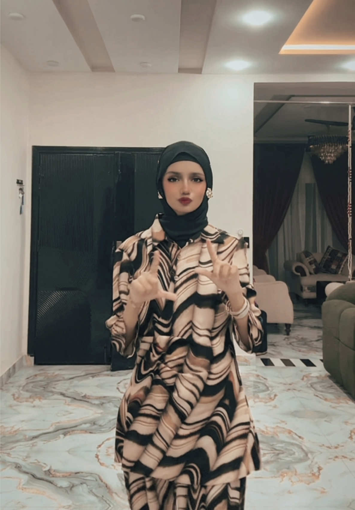 @Zahra Nadeem
