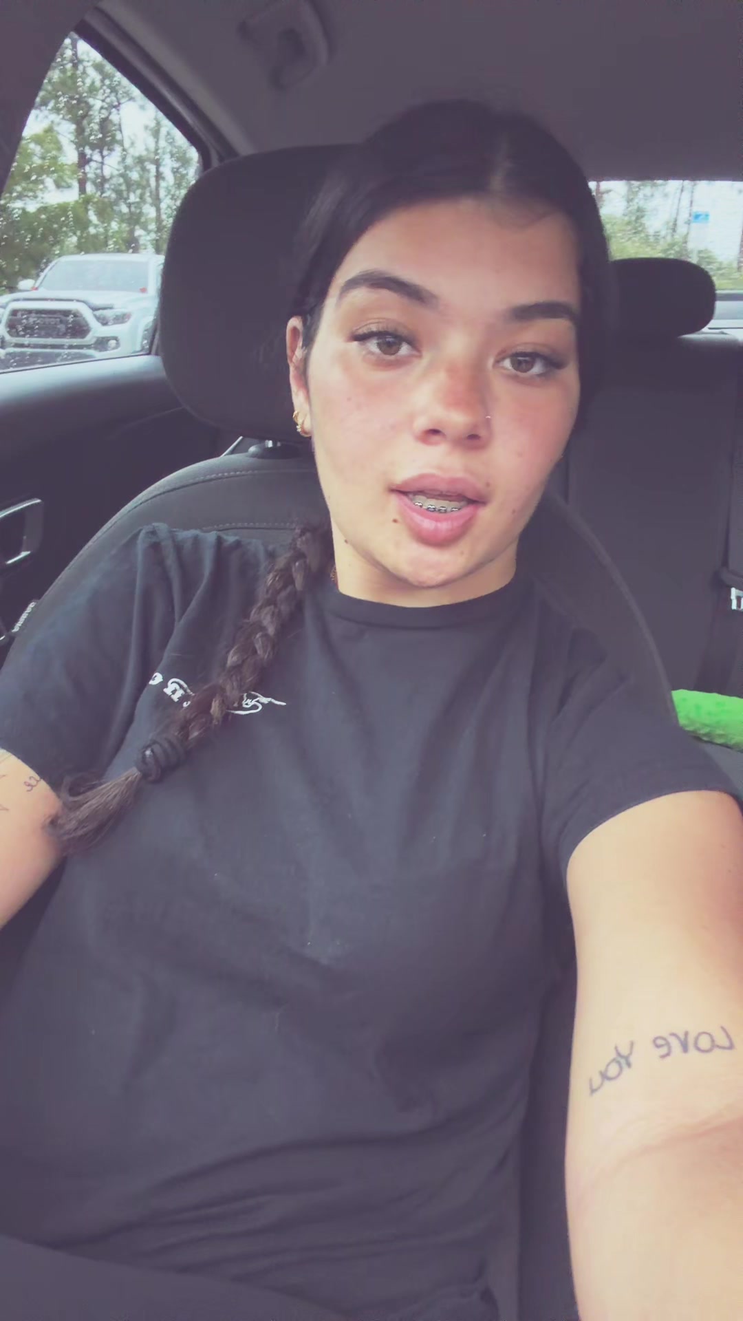 @allisin4532
