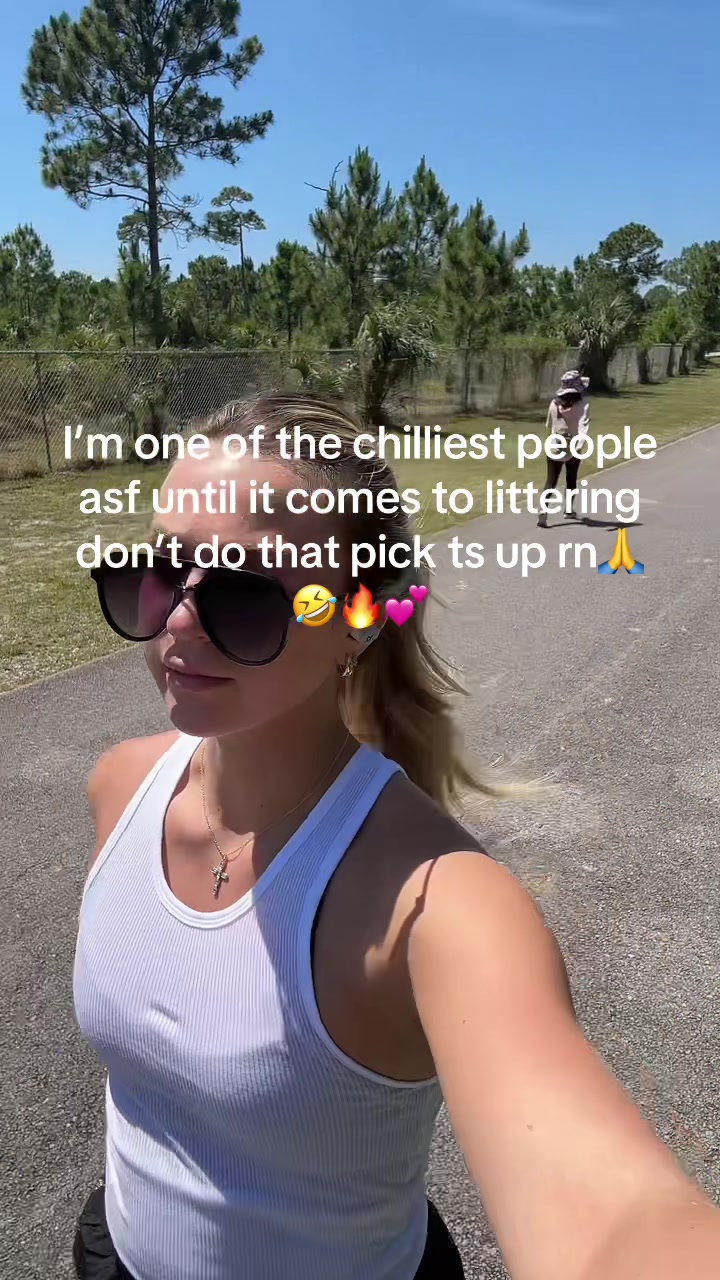@ELLE SOPHIA