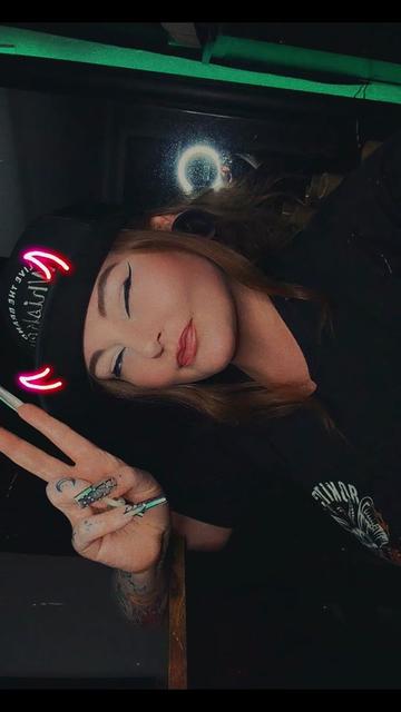 @Shellz Nikkii⏾