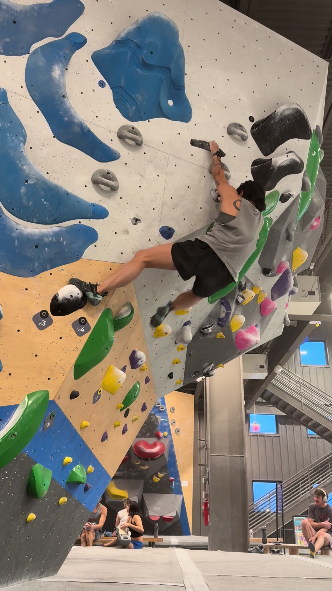 @v_climbs