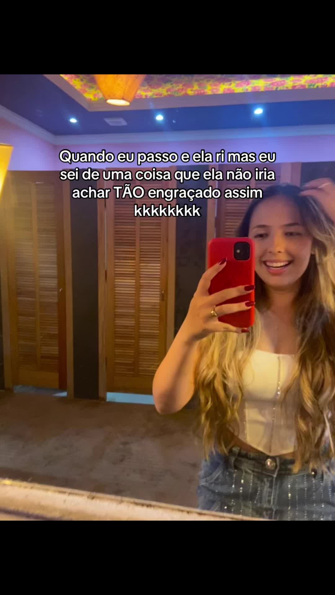 @Mábia