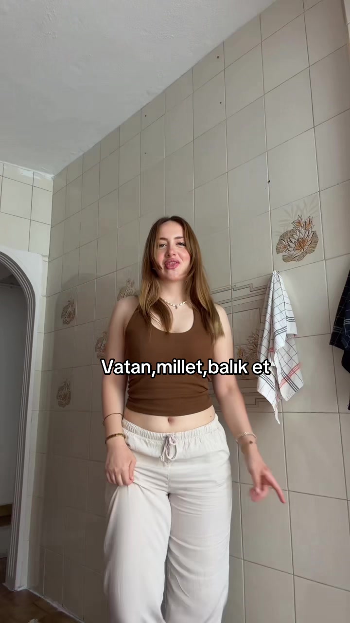 @Esmanurdklc