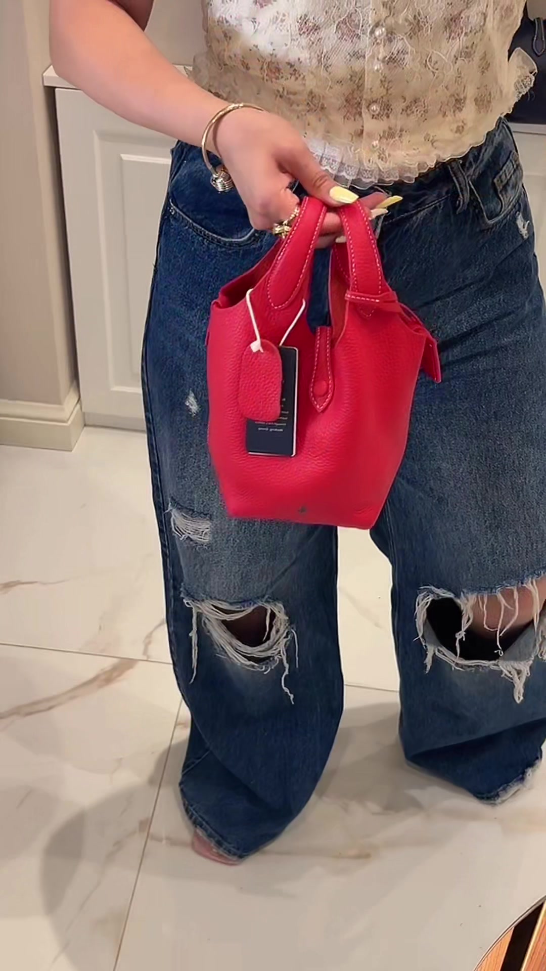 @leo.lux_bags