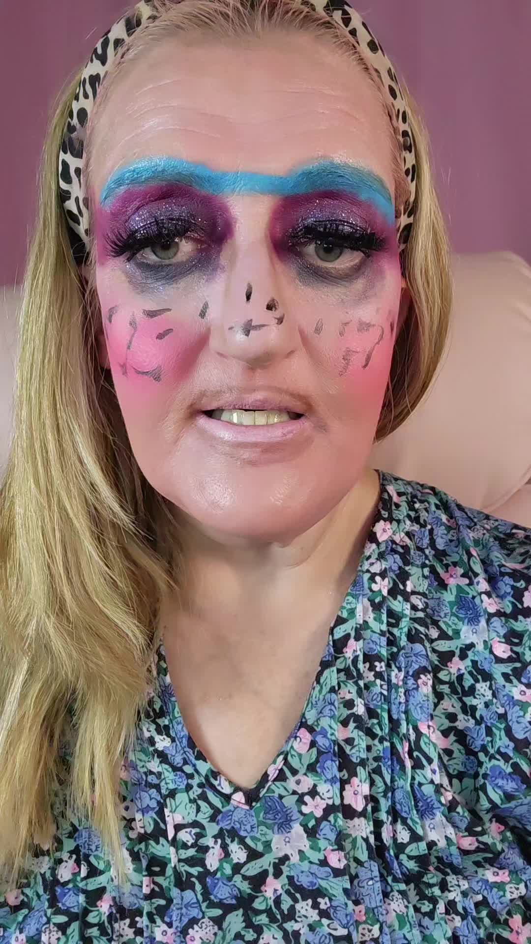 @Charmakeupcorner