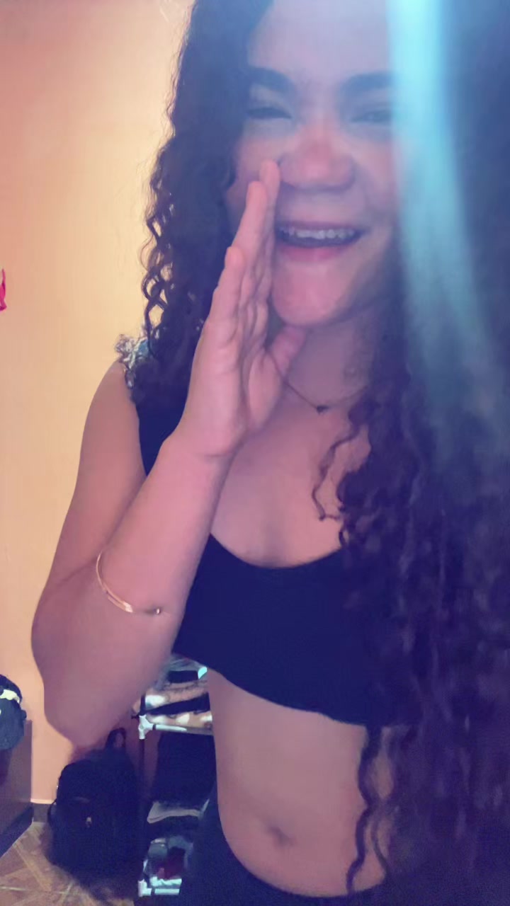 @4laynee_