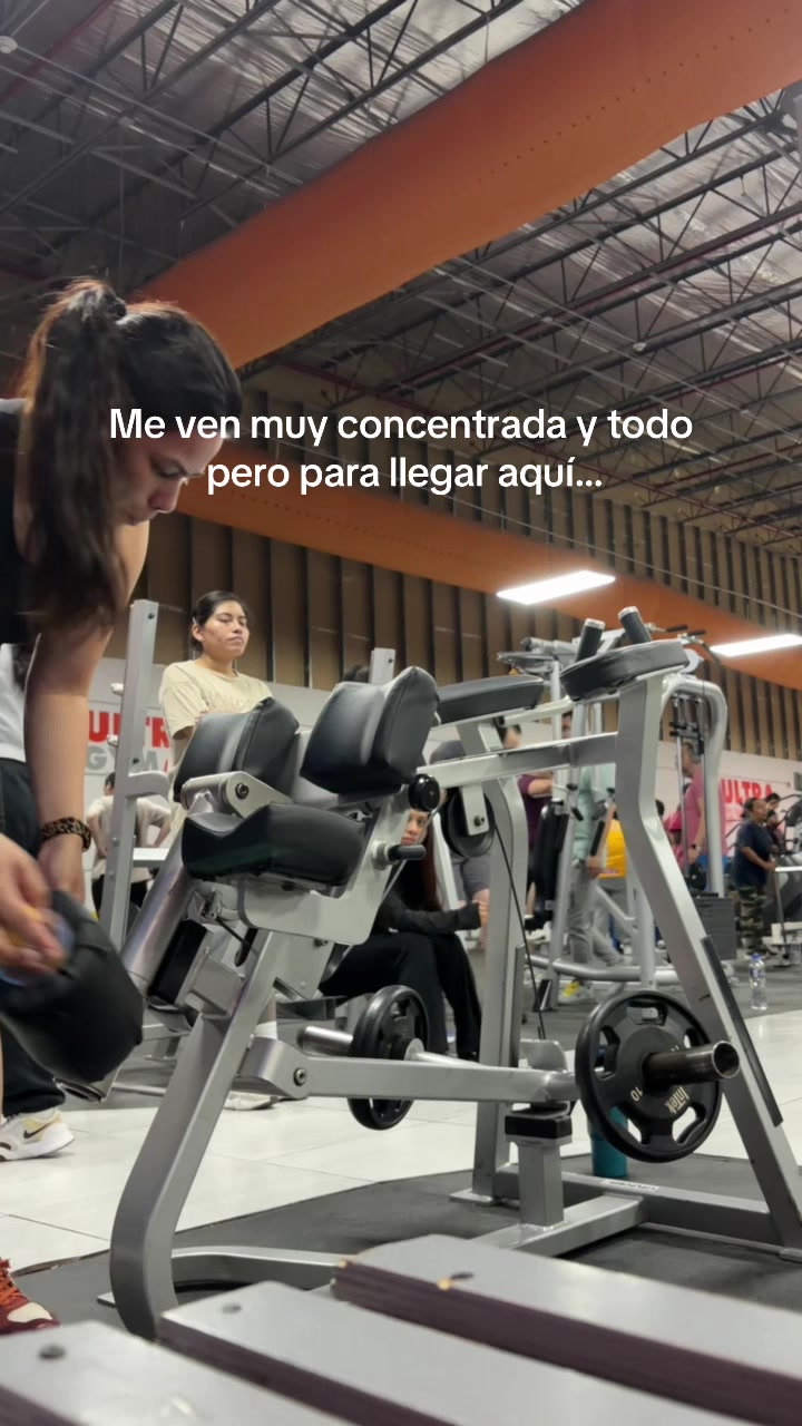 @kisaaguilera
