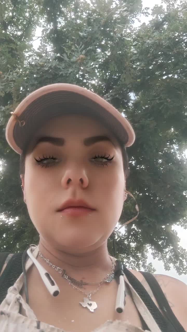 @mj