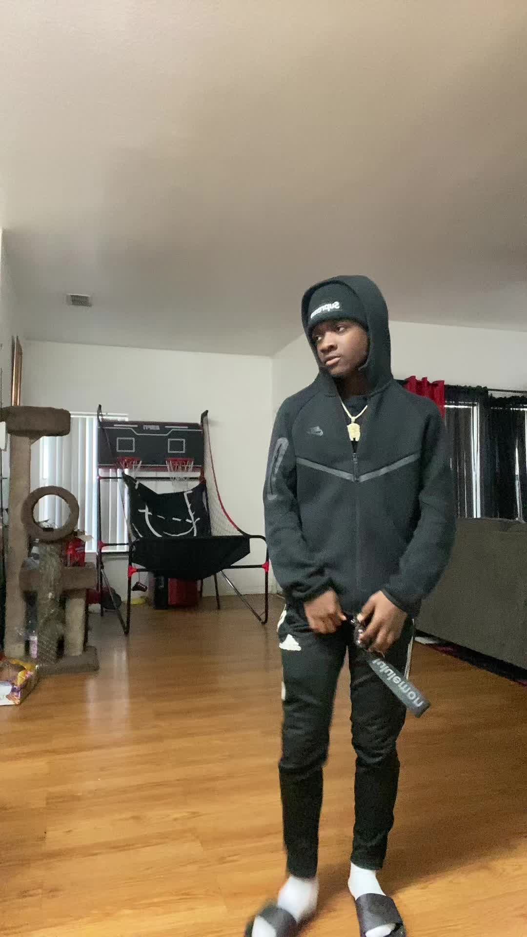 @i4frmda813🌴🌴