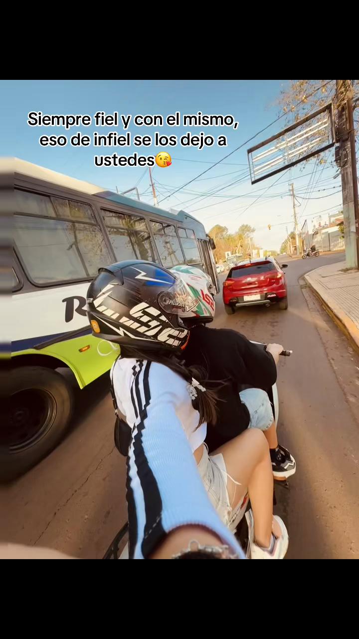 @Luuuꨄ
