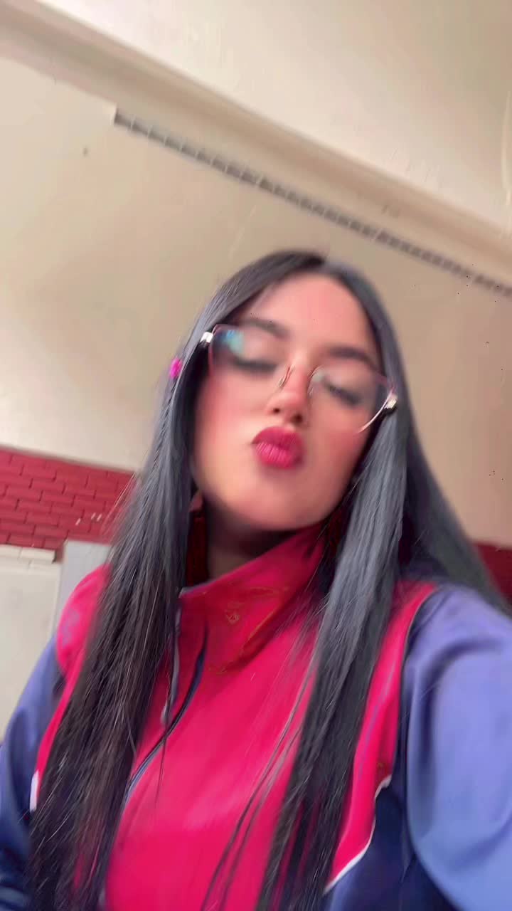 @𝕸𝖝𝖊𝖑 🍯