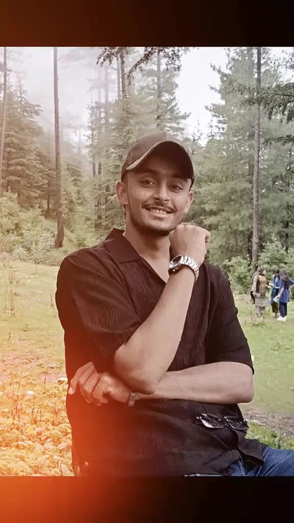 @𓆩🗿AWAIS RAجPUT🪽𓆪