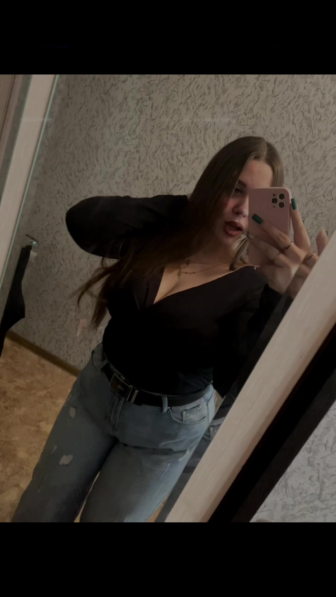 @𝐀𝐋𝐄𝐂𝐇𝐊𝐀🫦