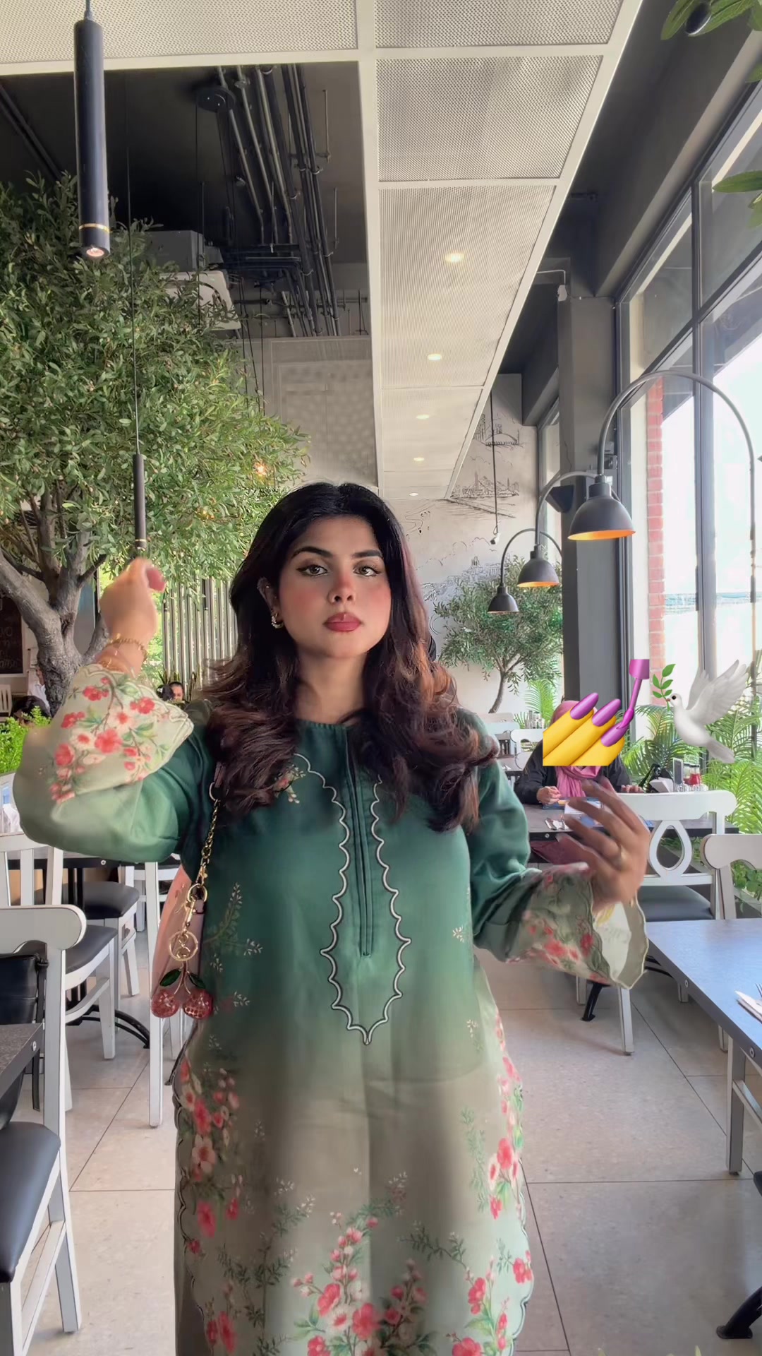 @Ayesha Ashraf Saeedi🎀💅