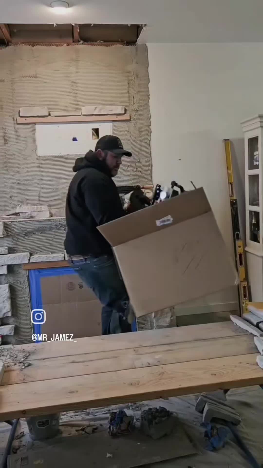 @Mr_jamez
