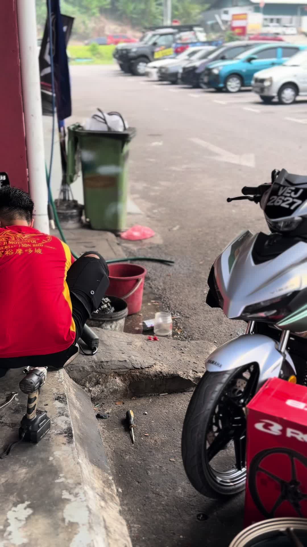 @fujimotorpol2288