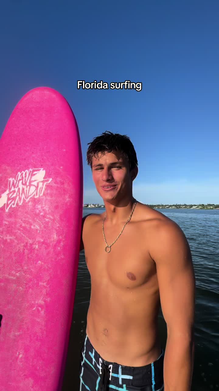 @Micah Diaz🌊