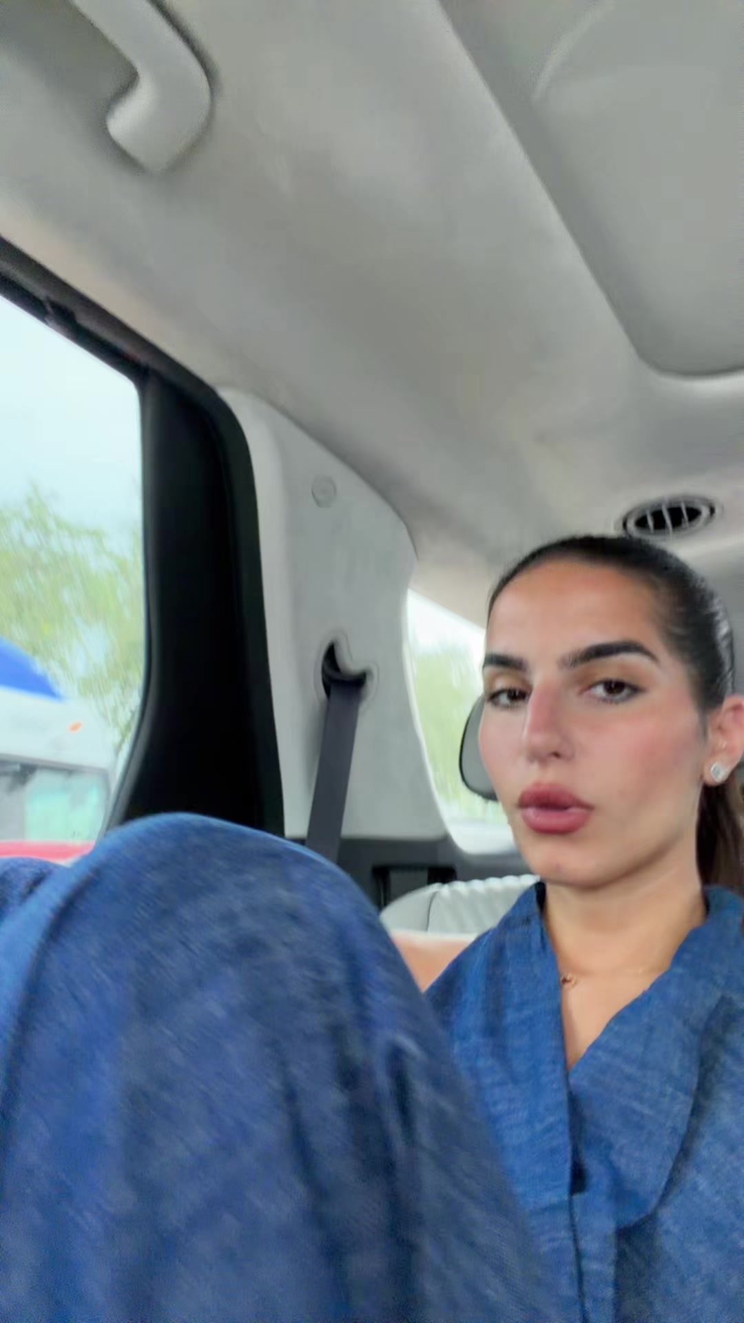 @Yourgirlloulz