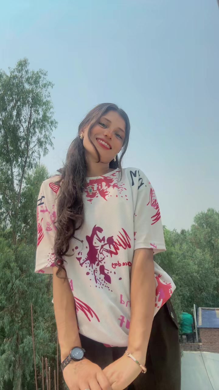 @ऋतु 🦋🖤