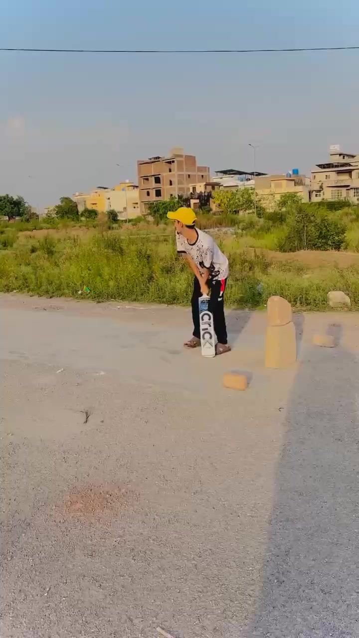 @نومی لیفٹی فخرے چٹھہ بختاور🏏