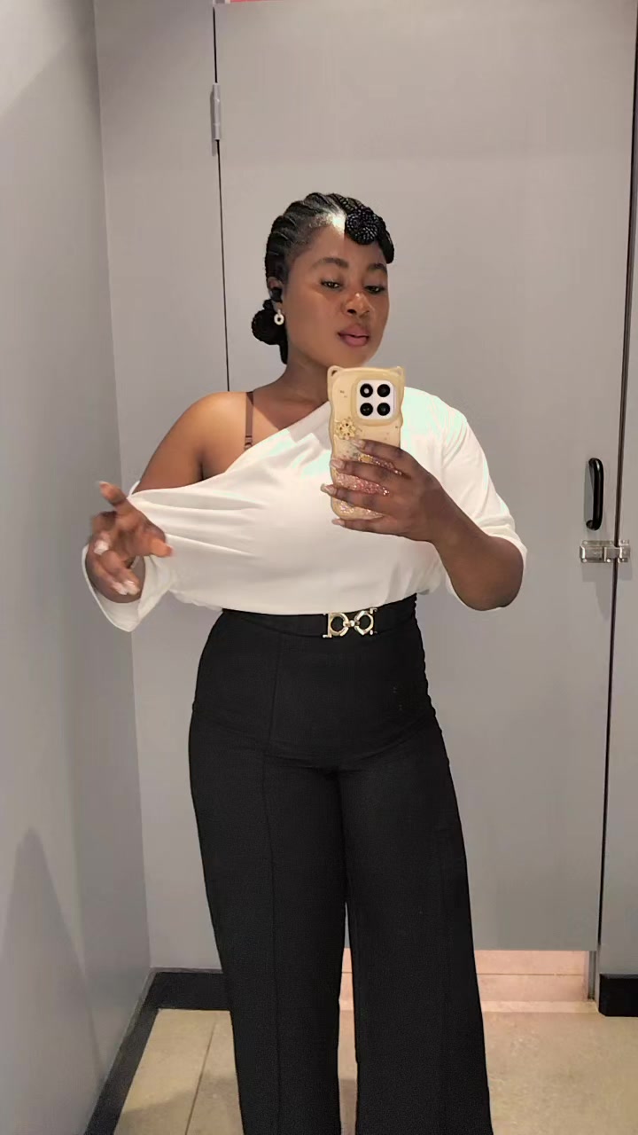 @Rhulani221