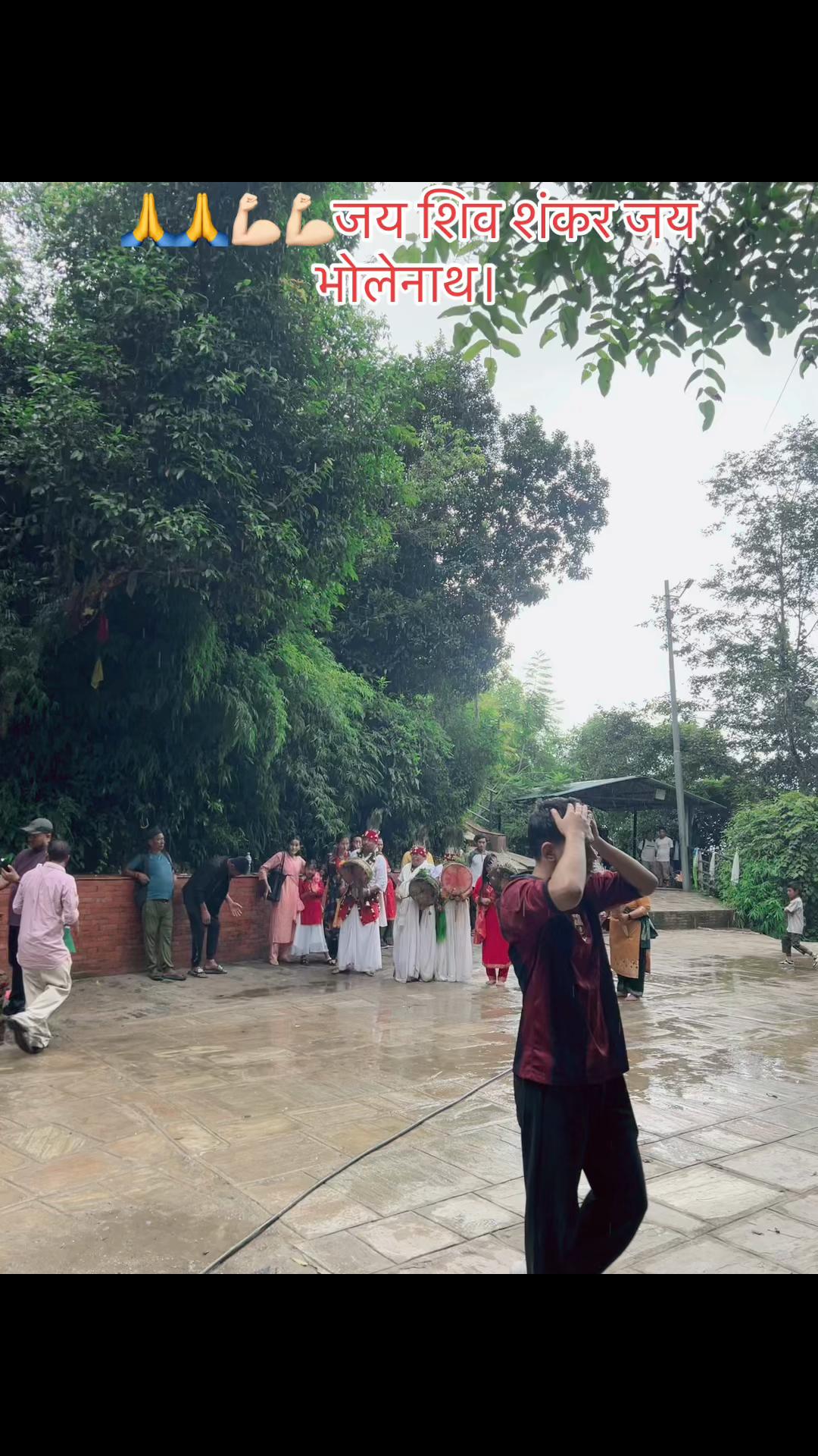 @झाक्री रोबिन लामा